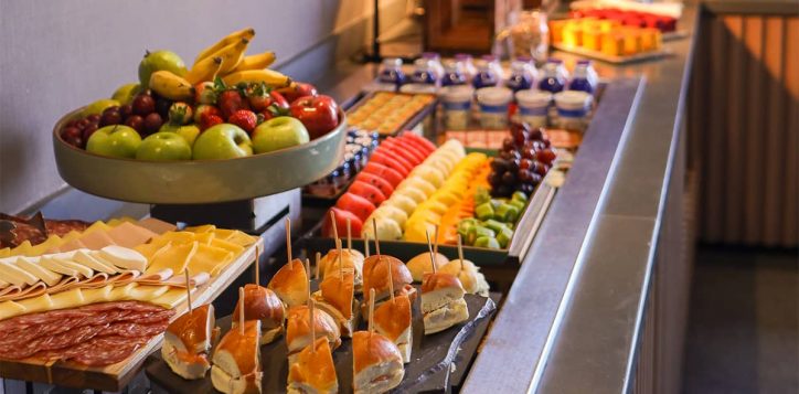 base-steakhouse-estudio-cumaru-49_thumb-2