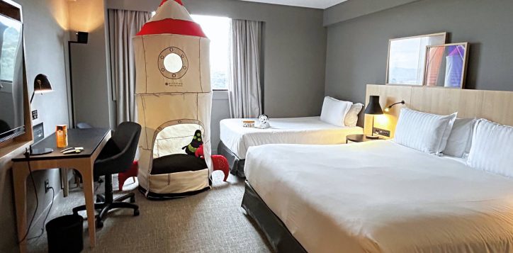 8b76c81a-7a4d-4cfb-91db-f60b050b7a6b-2-2