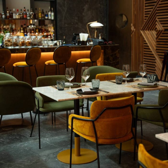 plural-restaurant-lounge