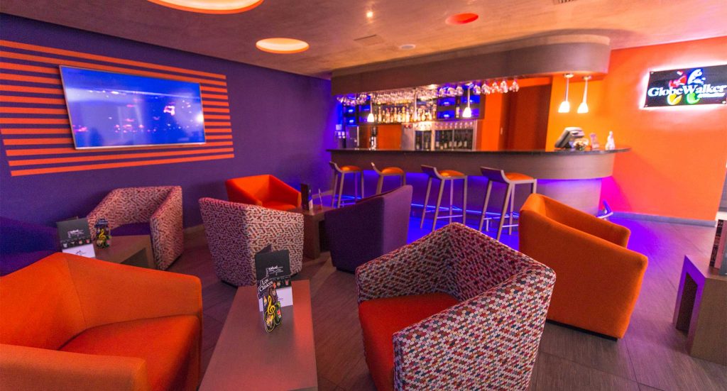 GlobeWalker & Winebar, relax or a business meeting with the taste of a