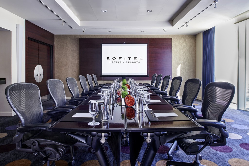 Photo of the hotel Sofitel Chicago Magnificent Mile: Bordeaux conference w na h2993 sl201