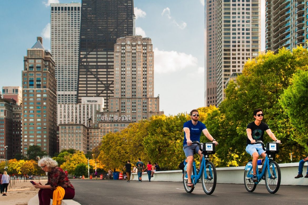 Photo of the hotel Sofitel Chicago Magnificent Mile: Oak st beach email
