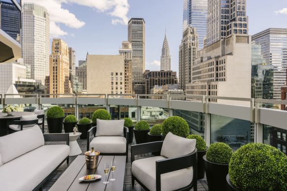 GRAND TERRACE SUITE CHRYSLER VIEW