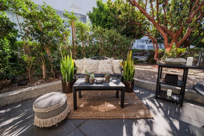 Photo of outdoor Salon Patio