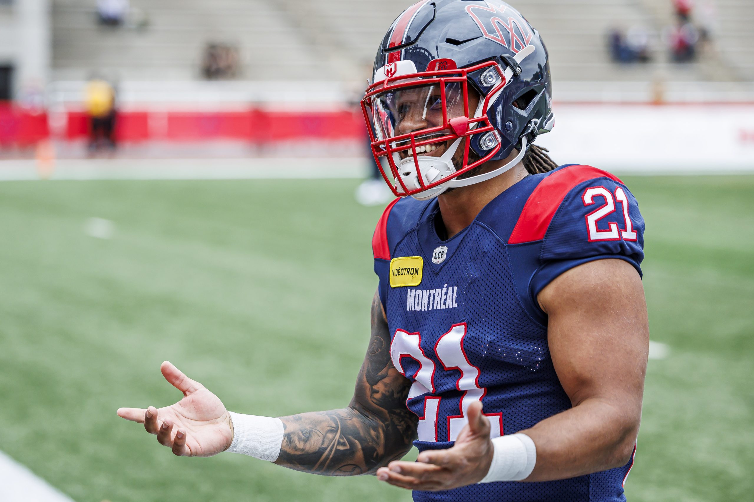 Montreal Alouettes re-sign Canadian RB Sean Thomas Erlington