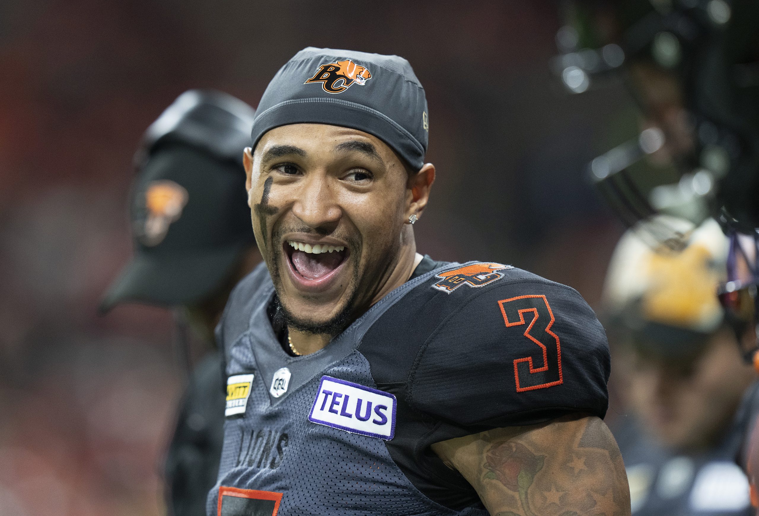 vernon-adams-jr-open-to-renegotiating-contract-with-calgary-stampeders