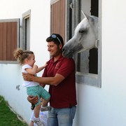 Alessio Scaramella with his daughter Myosotis and Safir Al Rayyan