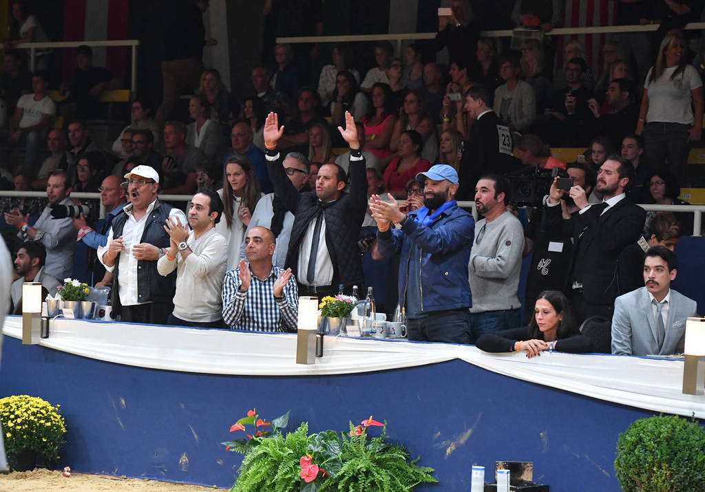 Senior Stallion Gold Champion: Excalibur EA (Shanghai EA X Essence Of Marwan EA)