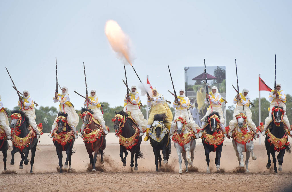 Lisa Abraham: The 2017 Salon du Cheval D'El Jadida: Tbourida!