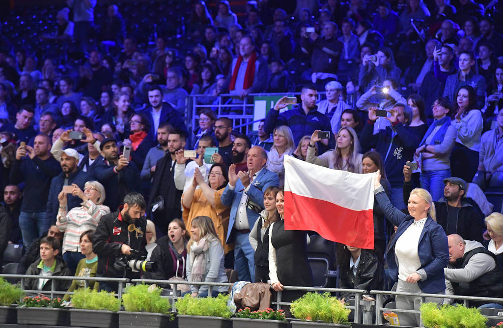 Silver Champion Senior Male: Equator (QR Marc X Ekliptyka) 