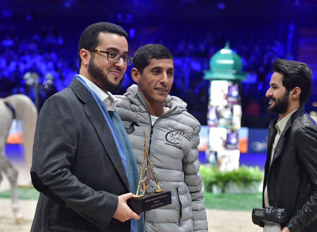 Gold Champion Junior Male:  Alexxanderr (Excalibur EA X AR Most Irresistible)