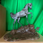 Jennifer Weyland – Mare Bronze