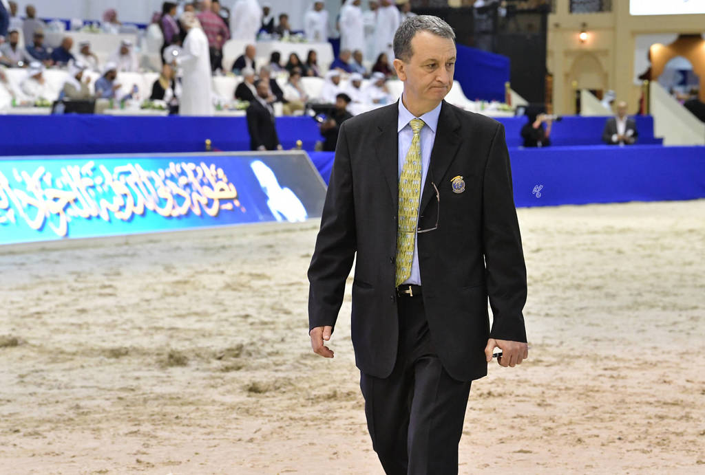 Ringmaster Jean-Bernard Kupaj (FRA)