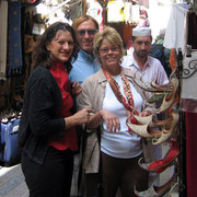 Dubai Day 2 - Sigi, David & Darryl shoe shopping 