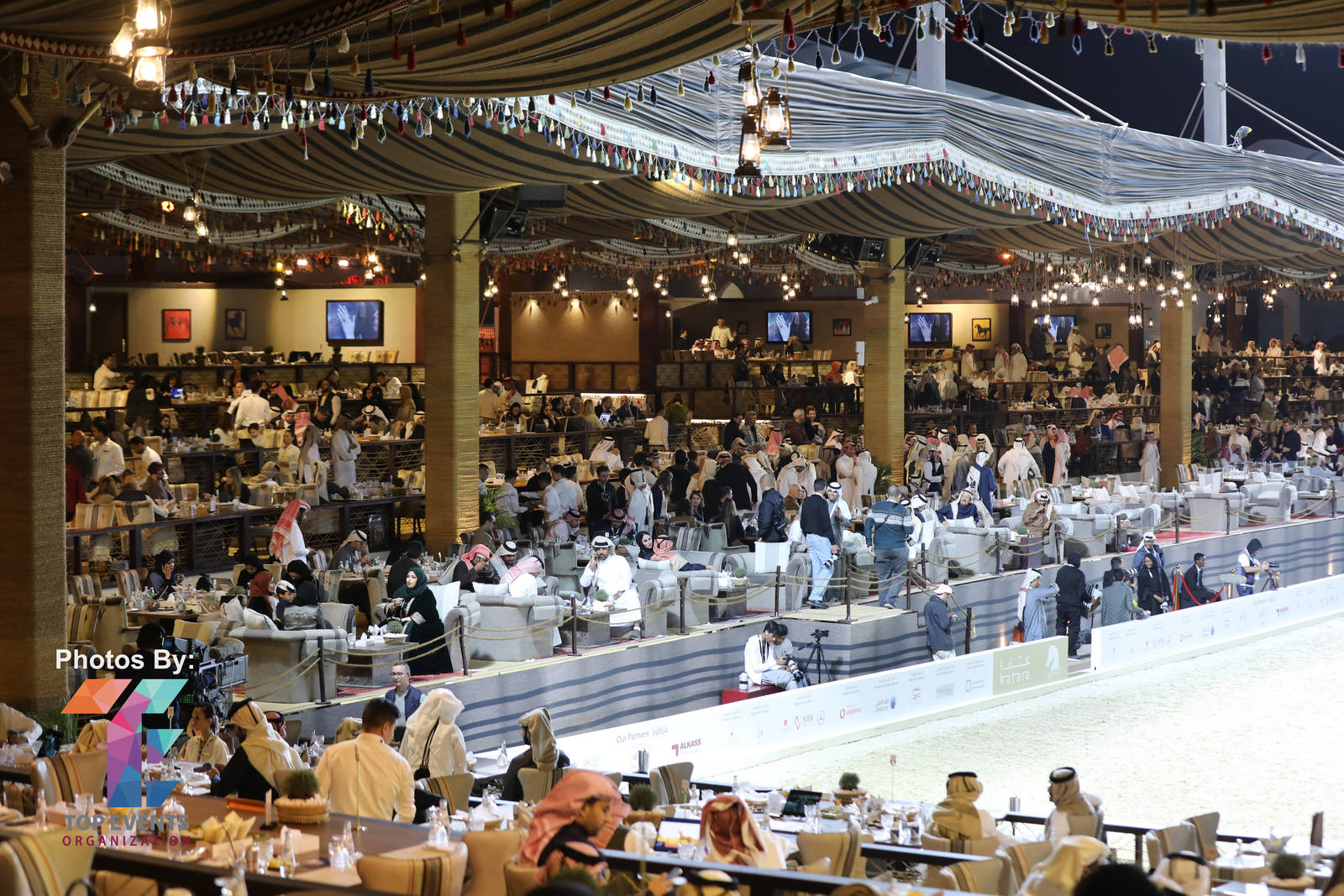 KIAHF 2023: PHOTOS FROM THE PENINSULA SHOW