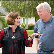 Christie greeting Mich Irwin of Michigan