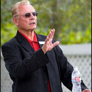 Ron Palalek of Vantage Point Farm
showed Shai to his quatro crown