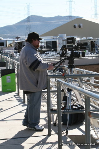 IMG_8330.JPG - Jim Vesty lending a hand during the show