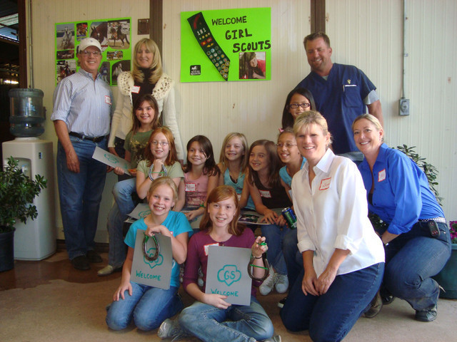 Witte Stables Hosts Girl Scouts
