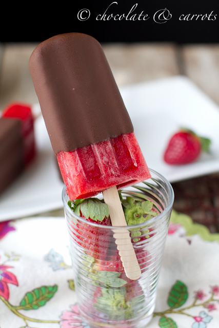 Chocolate Covered Strawberry Popsicles-3982