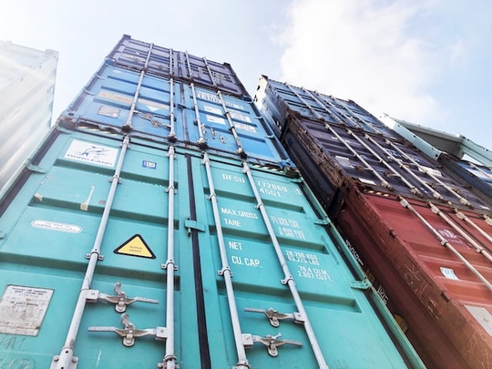 Shipping Containers - 123RF