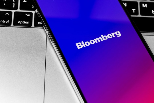 Bloomberg Mobile - 123RF.com 