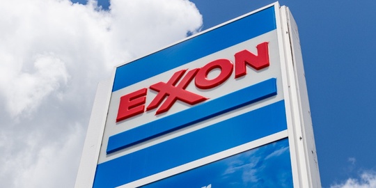 Exxon Sign - 123RF 