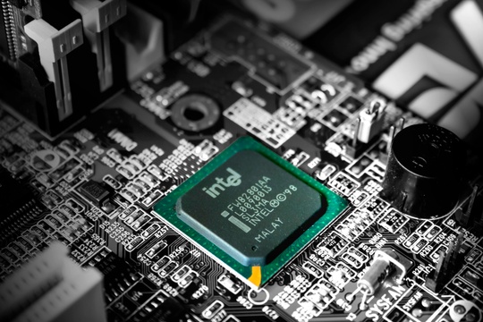 Intel - Reuters - Yahoo 
