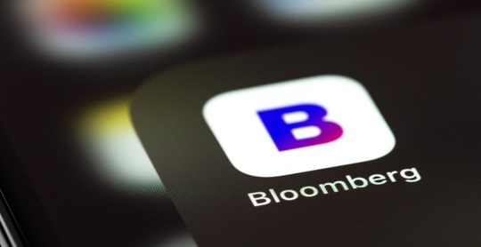 Bloomberg on Phone - 123RF