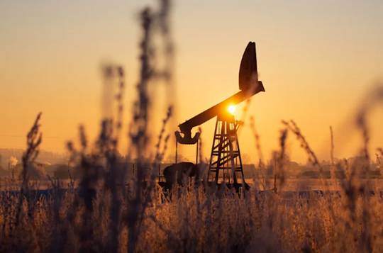 Oil Extends Slide With Worries Over OPEC+ Output and US Shutdown - Yahoo 