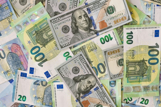 International Currency Notes - Unsplash.com