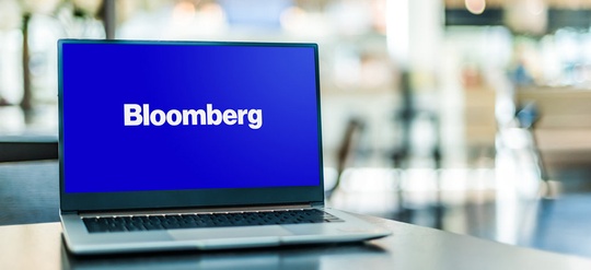 Bloomberg laptop -123RF