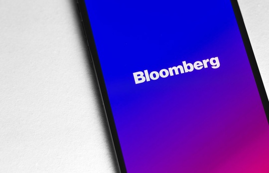Bloomberg Mobile phone - 123RF