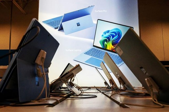 Windows Surface Tablets - Bloomberg - Yahoo 