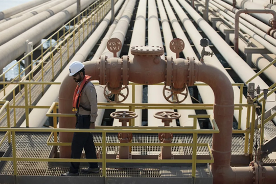 Oil Refinery - Unsplash.com 
