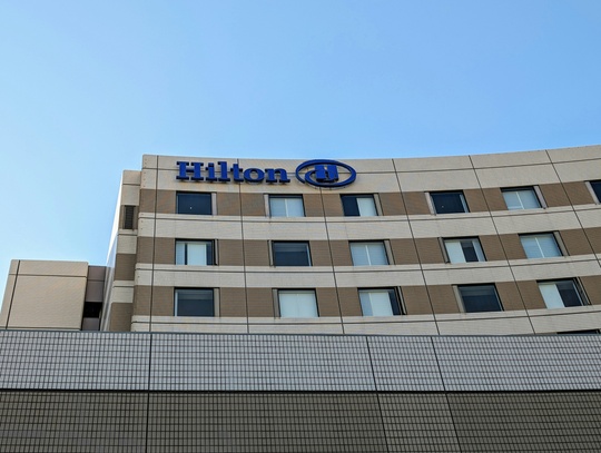 Hilton hotel - unsplash.com 