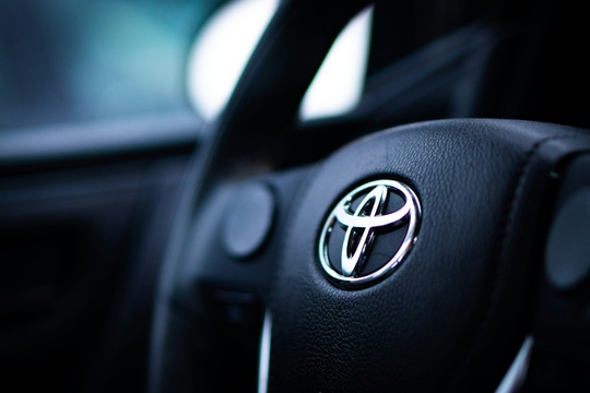 Toyota Logo - Unsplash.com 