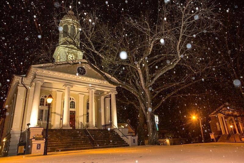 building-in-the-snow