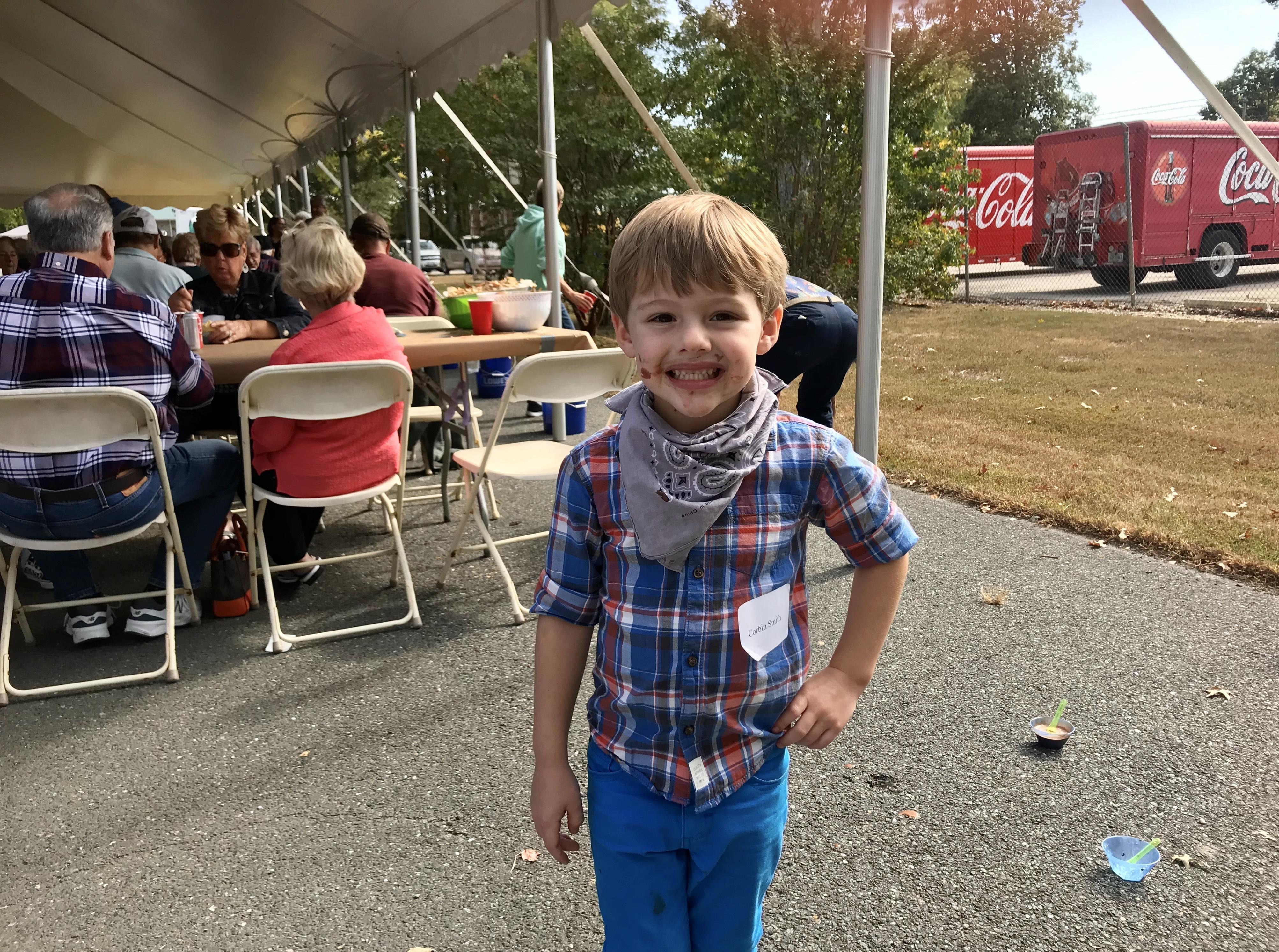 Crab-Feast-Bot-With-Scarf