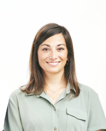 Leigh Voli Headshot