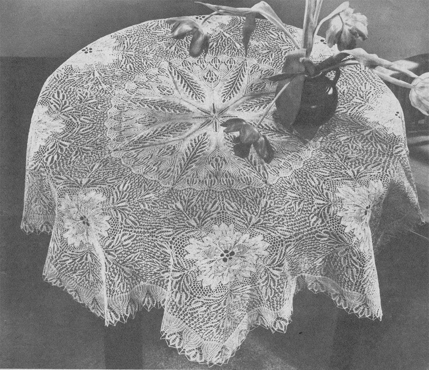 Merveille Round Tablecloth In Knitted Lace Designed By Herbert