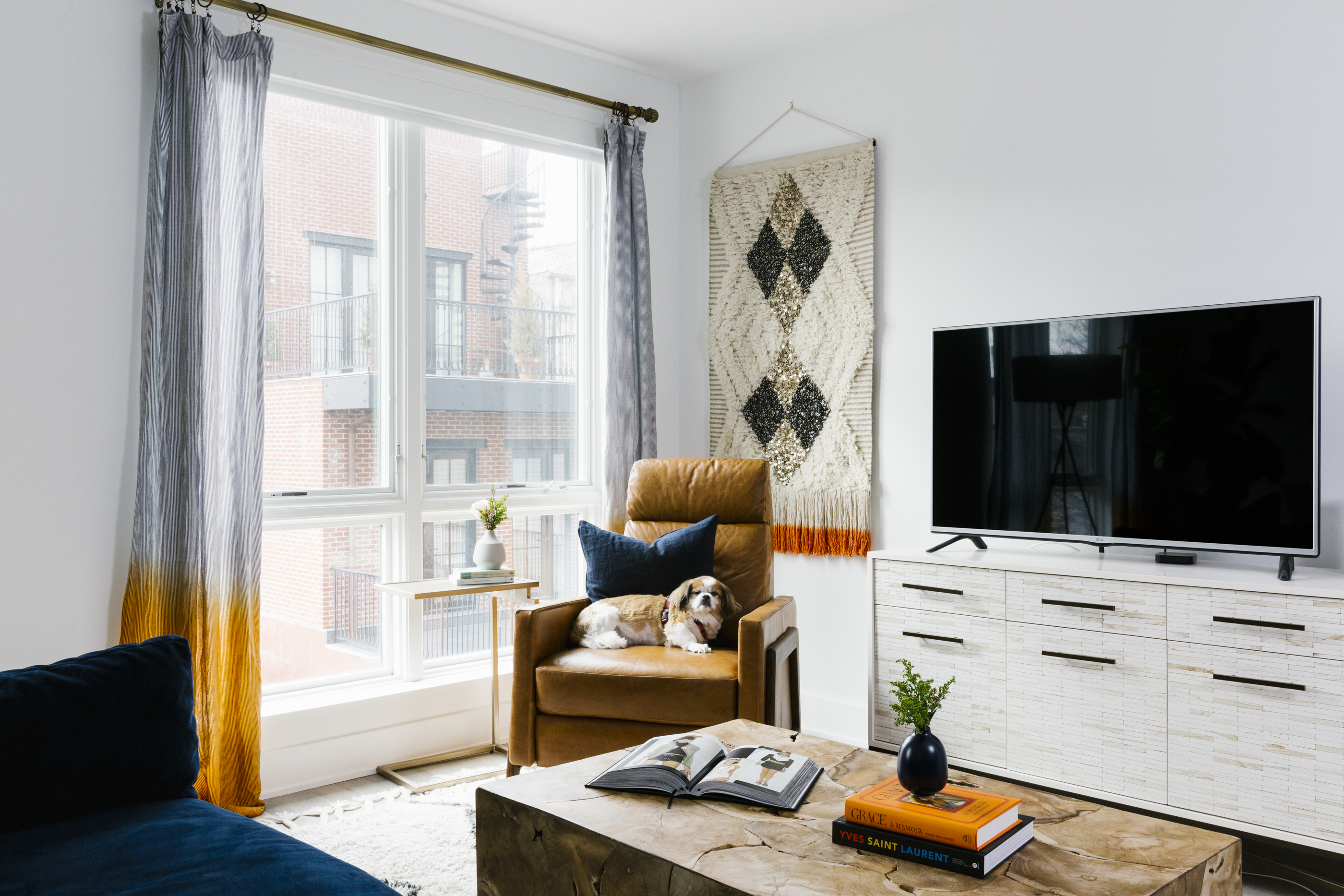 Rustic eclectic modern bohemian midcentury living room by Brianna