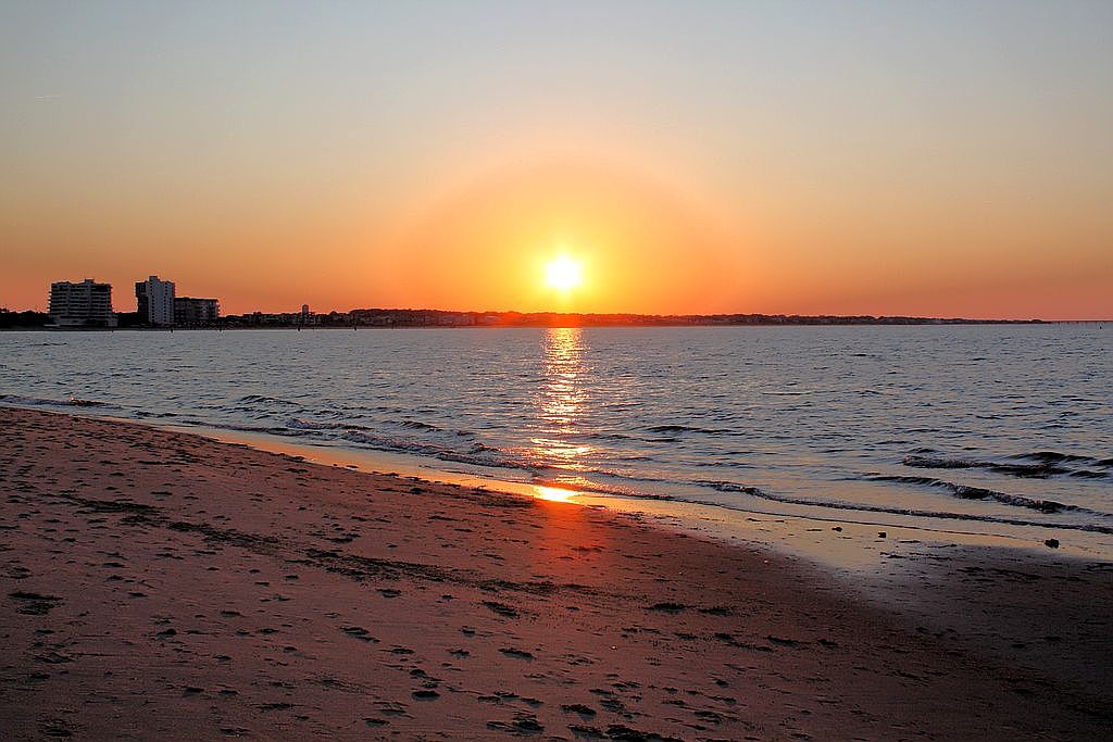 3196 Silver Sands Cir Apt 100, Virginia Beach, VA 23451 — photo 2