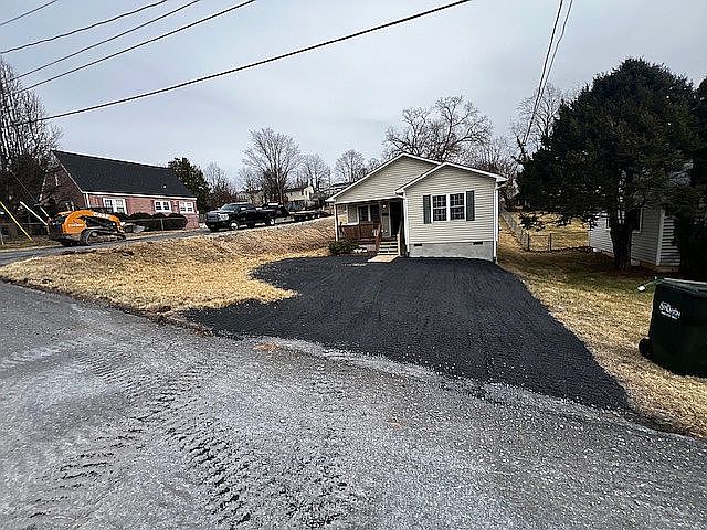 501 Hays Ave, Staunton, VA 24401 — photo 3