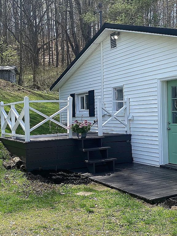 28602 Smyth Chapel Rd, Meadowview, VA 24361 — photo 5