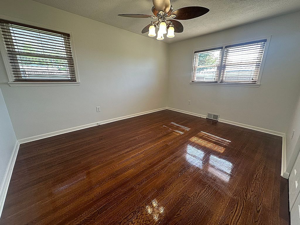 110 South Ln, Bluefield, VA 24605 — photo 5