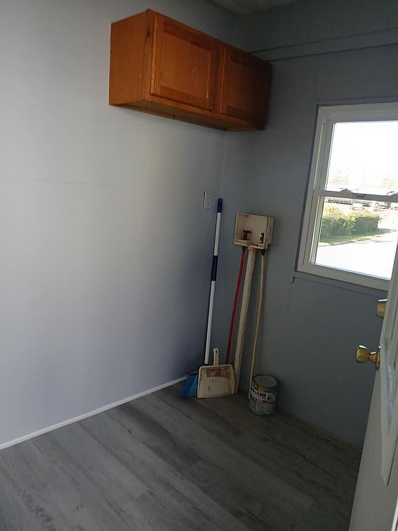 705 N Delphine Ave, Waynesboro, VA 22980 — photo 1