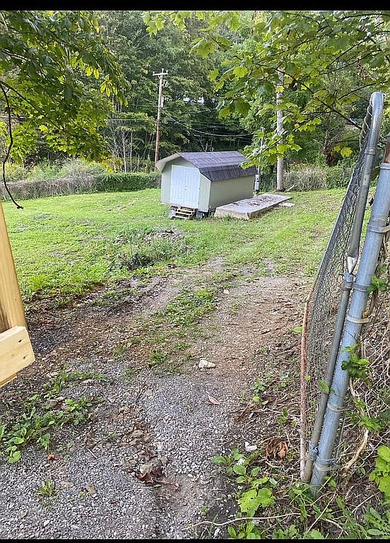 625 Stoney Ridge Rd, North Tazewell, VA 24630 — photo 4