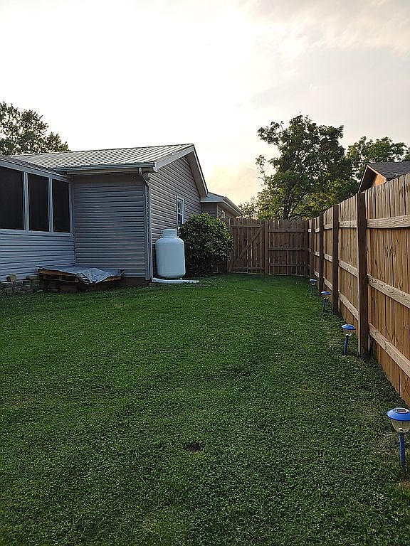 109 Canterbury Ln, Bristol, VA 24201 — photo 5