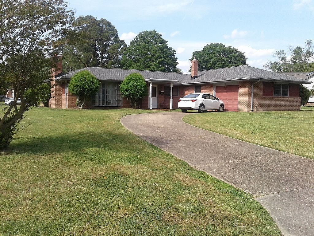 49 Arline Dr, Newport News, VA 23608 — photo 2